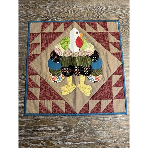 Artisan Made Quilted Table Square 21" Multicolored Thanksgiving Turkey NEW - Picture 1 of 9